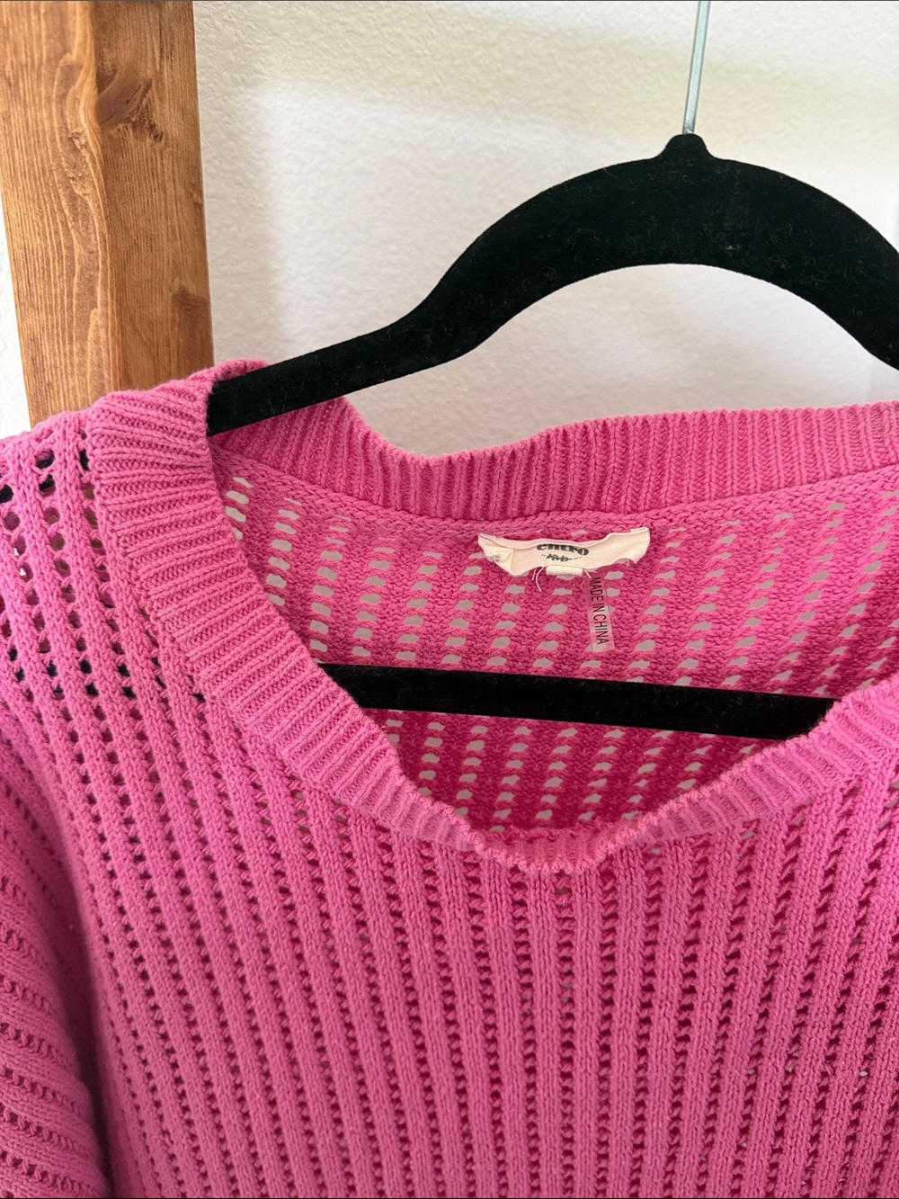 entro Bright Pink Open-Weave Crewneck Sweater - Picture 2 of 3